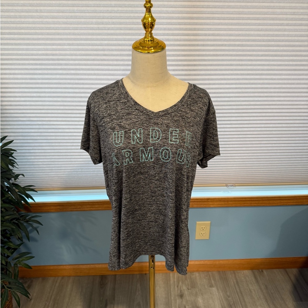 Under Armour Gray Short Sleeve Tee
